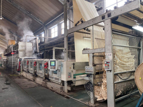 Zhengzhou Longjin Textile Co., Ltd. ligne de production du fabricant